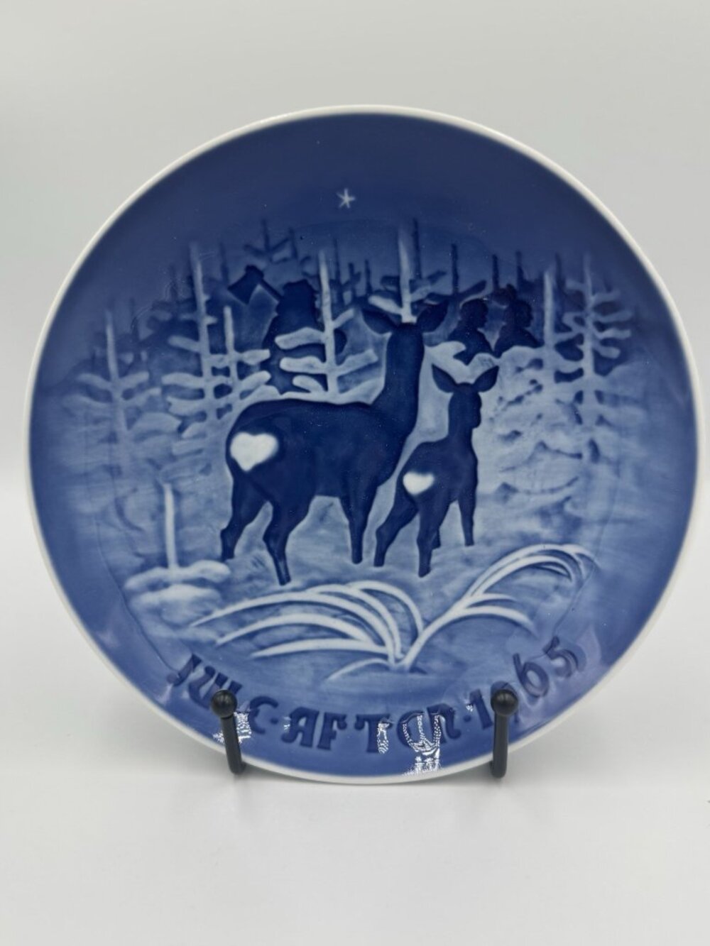 Bing Grondahl 1965 Christmas Plate Denmark Bringing Home Tree